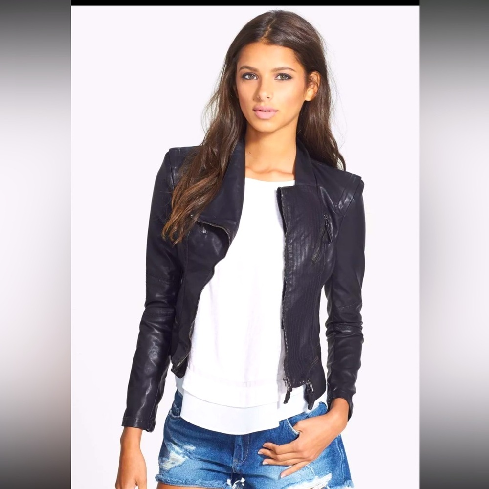 BLANK NYC blavk faux leather jacket size L